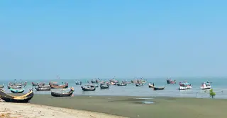 মায়ানমার অভ্যন্তরে নাফ নদীতে গোলাগুলি, আতঙ্কে জেলেরা